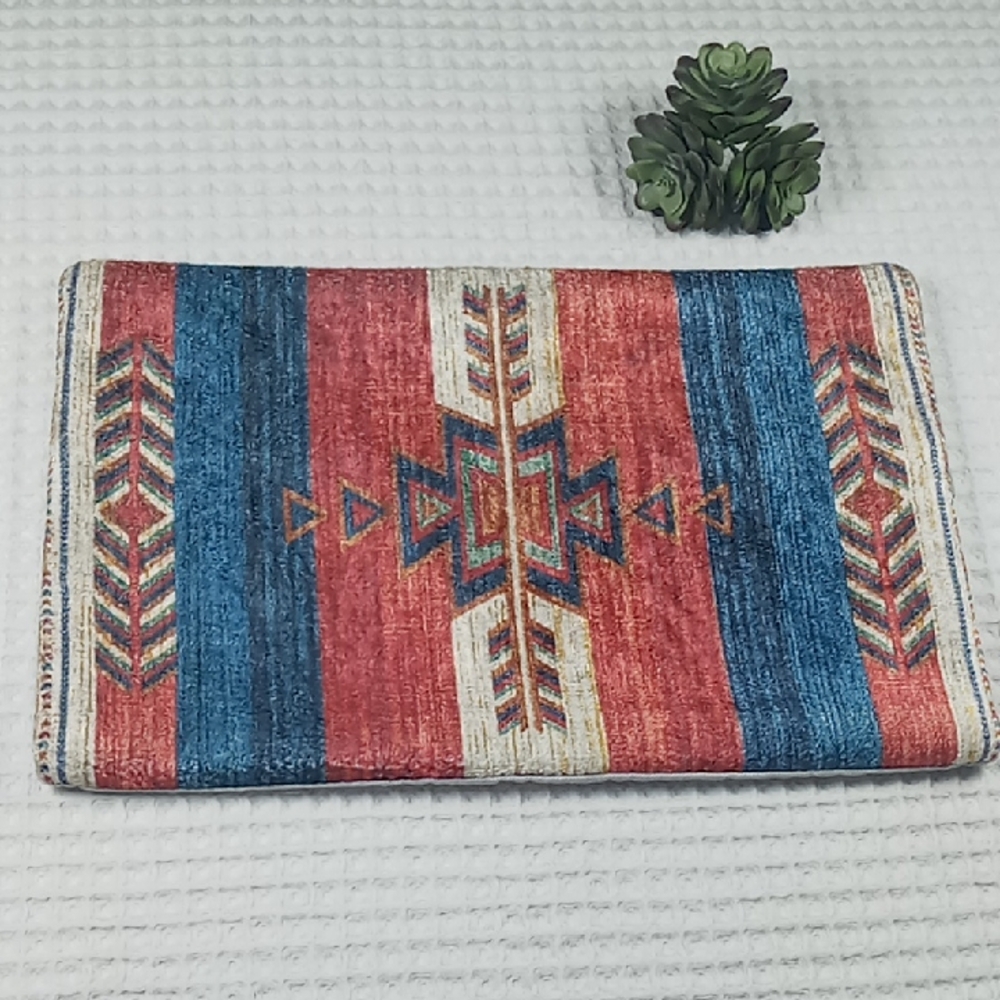 NWOT Unbranded Colorful Southwestern  Geometric Pillow Cover w/Zipper Closure